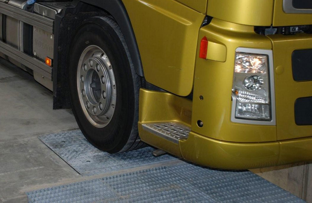 IN GROUND BM53000 HYDRAULIC WHEEL PLAY DETECTOR- for vehicles up to 20000 kg axle load - Image 2